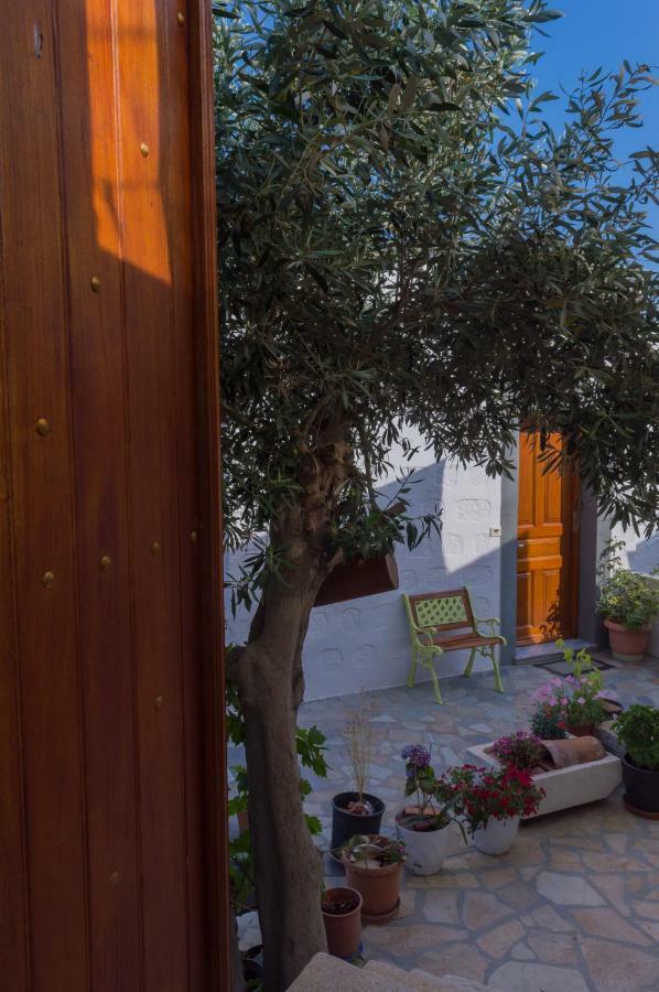 Villa Manos House In Chora à Pátmos Extérieur photo